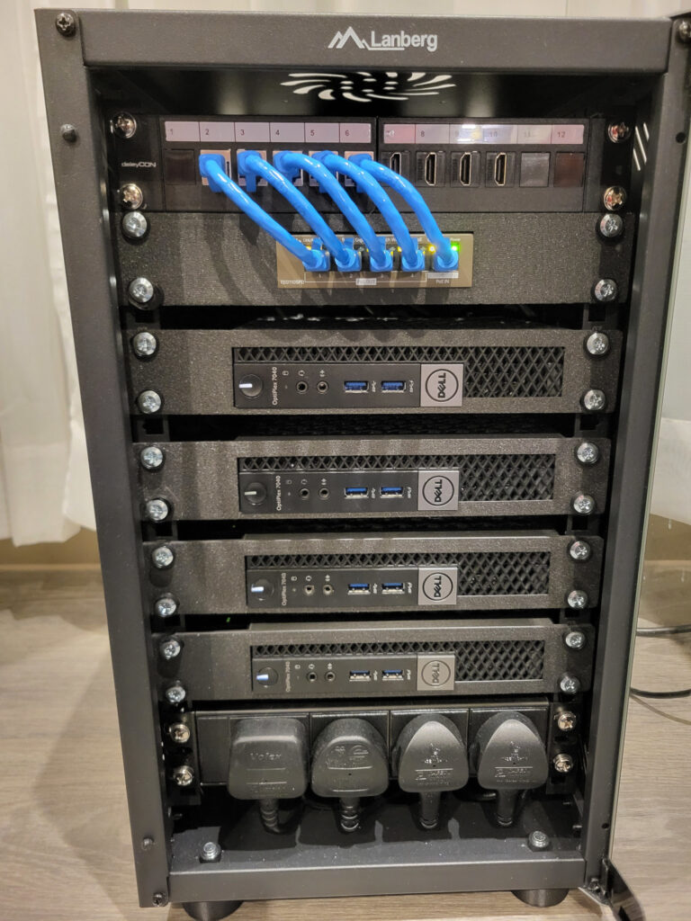 The Best OS for HomeLab